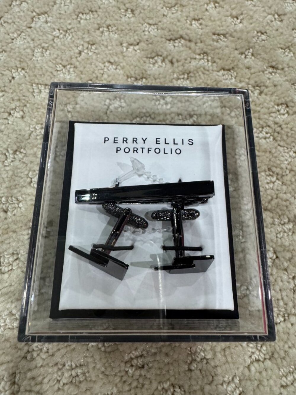 Perry Ellis Portfolio Black Cufflink and Tie Bar Set NIB